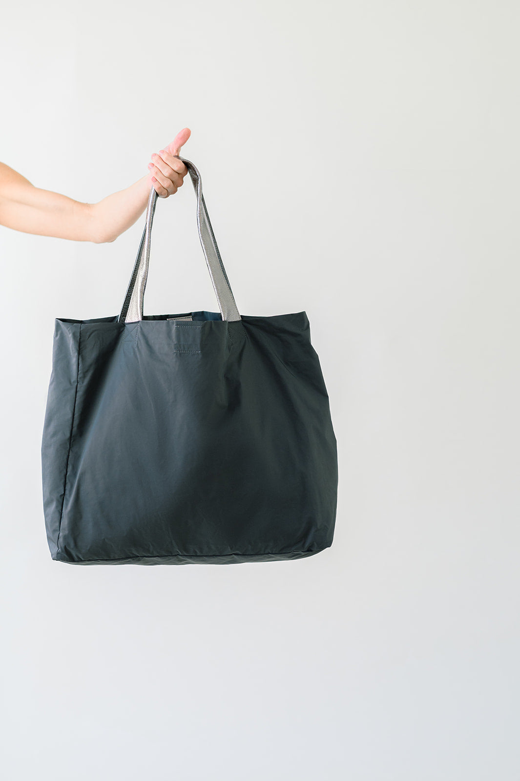 The All In Tote-Charcoal – Shortdays